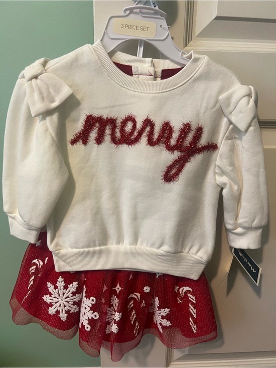 Cynthia Rowley Other - Cynthia Rowley White Sweatshirt & Red Tulle Skirt Set